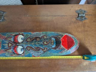 Grande maschera etnica decorata