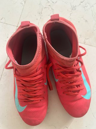 Scarpe calcio bambino Nike rosse