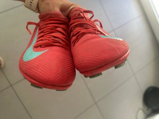Scarpe calcio bambino Nike rosse