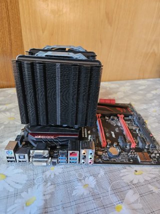 Placa Base + CPU + RAM + Disipador
