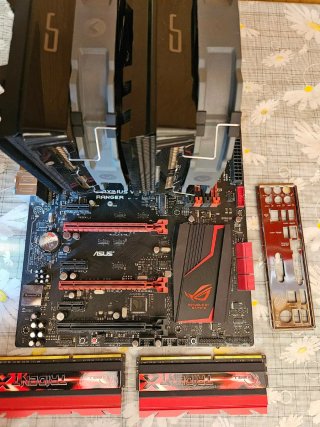 Placa Base + CPU + RAM + Disipador