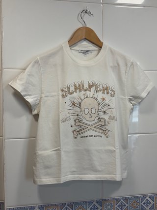 Camiseta SCALPERS dibujo calavera