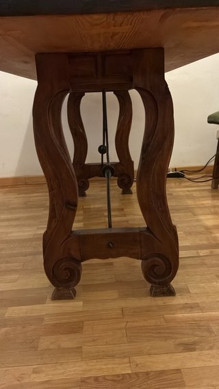 Mesa Castellana Rústica Madera y Tela