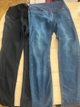 Dos pantalones vaqueros de embarazo, talla 38, HM