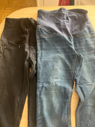Dos pantalones vaqueros de embarazo, talla 38, HM