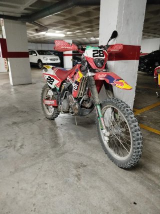 Moto Enduro Gas Gas 250 Roja/Blanca