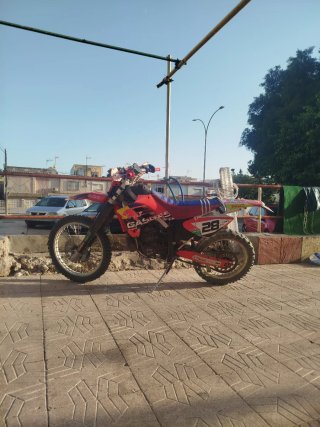 Moto Enduro Gas Gas 250 Roja/Blanca