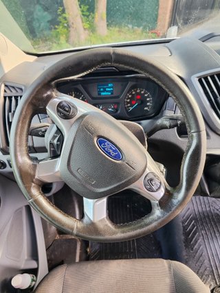Ford Transit 2018,preparada para transporte de per