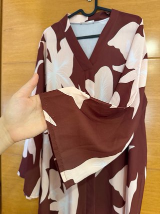 Vestido estampado floral marrón y rosa