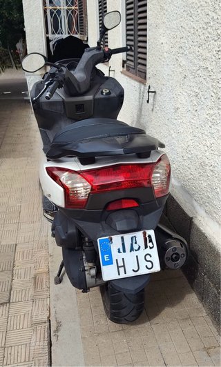 Kymco Superdink 125cc Maxi Scooter