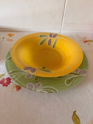 Juego de vajilla de cristal decorado