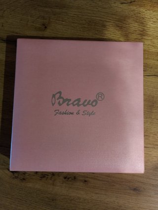 Reloj Bravo intercambiable con 20 correas