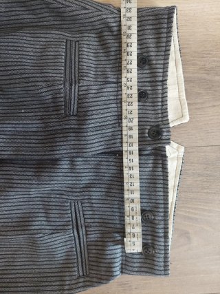 Pantalón campero rayas botones