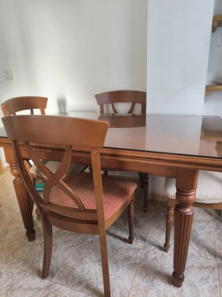 Mesa extensible madera maciza + 6 sillas