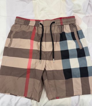 Pantalón corto cuadros beige y marrón