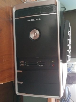 Torre Placa Base ASRock P4VM800 + Pentium 4