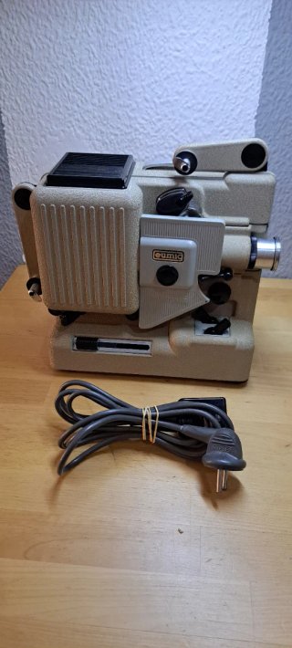 Proyector Cine Eumig P8 8mm Antiguo