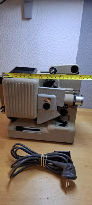 Proyector Cine Eumig P8 8mm Antiguo