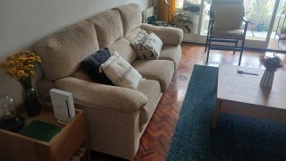 Sofá 3 plazas tela beige con asientos deslizantes