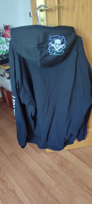 Sudadera Lara Fernández Muay Thai Negra