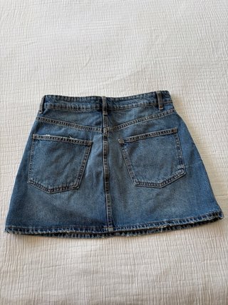 Falda Zara 1975 Mini denim 5 bolsillos. Talla L.