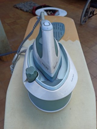 Centro de planchado Philips GC430