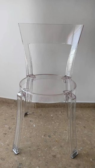 Silla Stein de plástico transparente