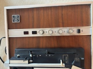Tocadiscos Vintage General Eléctrica Española BSR