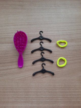 Armario Barbie con Muñeca y accesorios