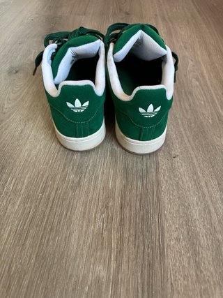 Adidas campus Verdes con Rayas Blancas