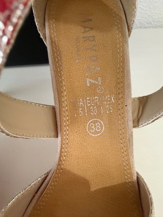 Sandalias doradas tacón alto talla 38