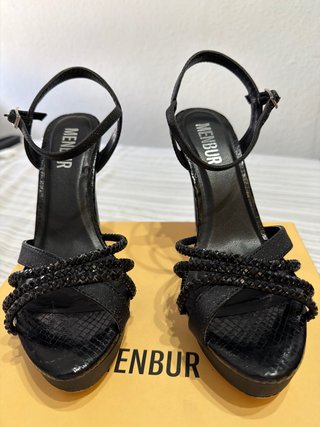 Sandalias de fiesta elegantes