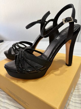 Sandalias de fiesta elegantes