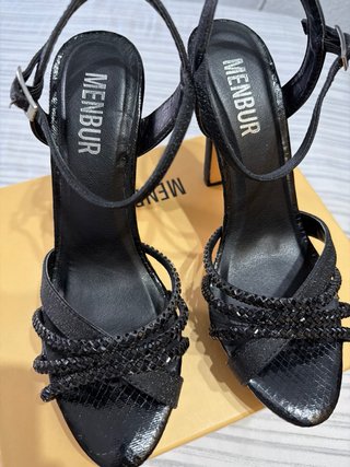 Sandalias de fiesta elegantes