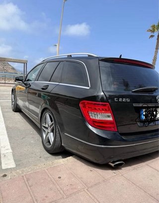 Mercedes-Benz 220c 2012