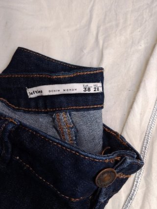 Pantalón vaquero Lefties Talla 38S