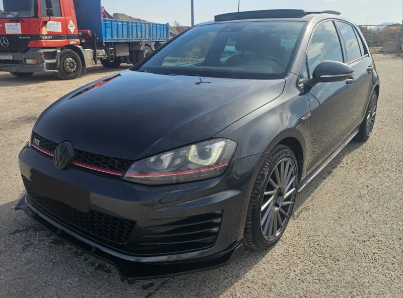 Volkswagen Golf 2016, foto 1
