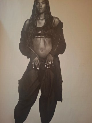 Awa Fam. Revista.