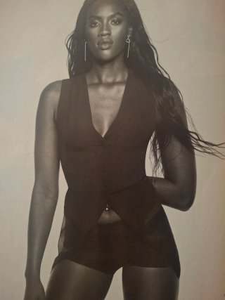 Awa Fam. Revista.