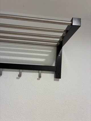 Perchero TJUSIG IKEA Negro