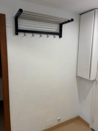 Perchero TJUSIG IKEA Negro