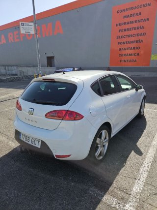 SEAT Leon Sport 140cv con bola/gancho remolque