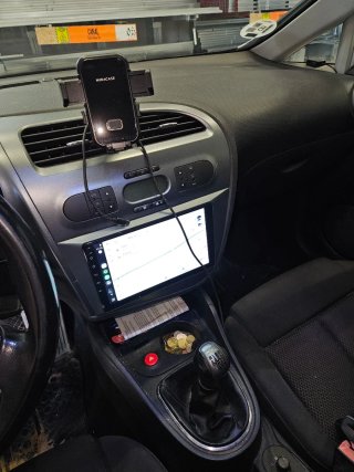 SEAT Leon Sport 140cv con bola/gancho remolque