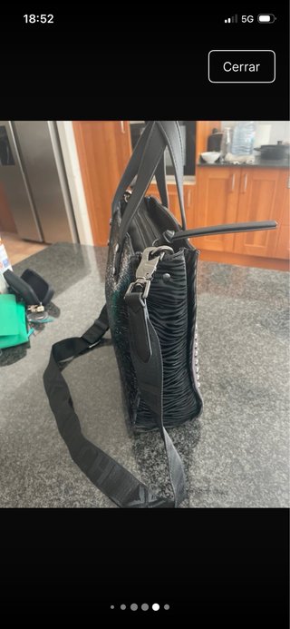 Bolso Munich Negro con Tachuelas Plateadas