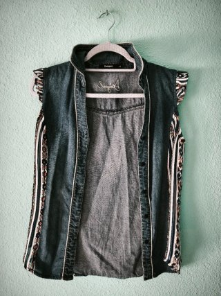 Chaleco Desigual Denim con Estampado Étnico
