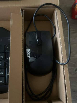 2 Teclados y 1 Ratón Acer Negros