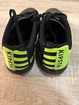 Botas de fútbol Decathlon Negras y Verdes