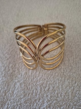 Pulsera Dorada Abierta Estilo Brazalete