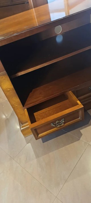 Mueble TV de cerezo con 2 cajones