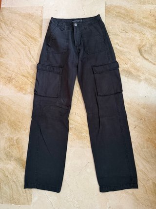 Pantalón Cargo Negro Desgastado Talla M